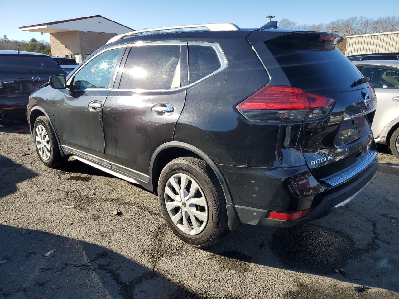 2017 NISSAN ROGUE S - Фото 2