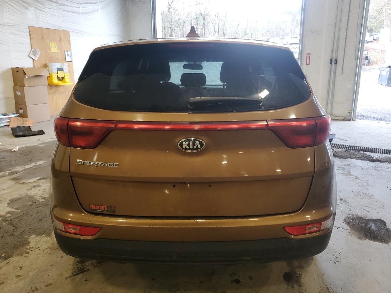 2017 KIA SPORTAGE L - Image 6