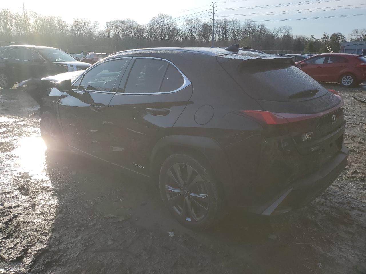 2021 LEXUS UX 250H - Фото 2
