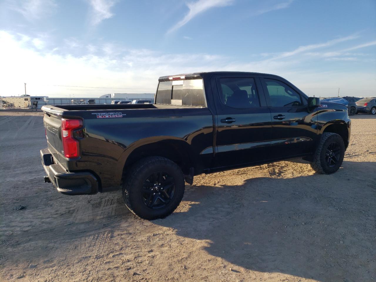 2019 CHEVROLET SILVERADO - Фото 3