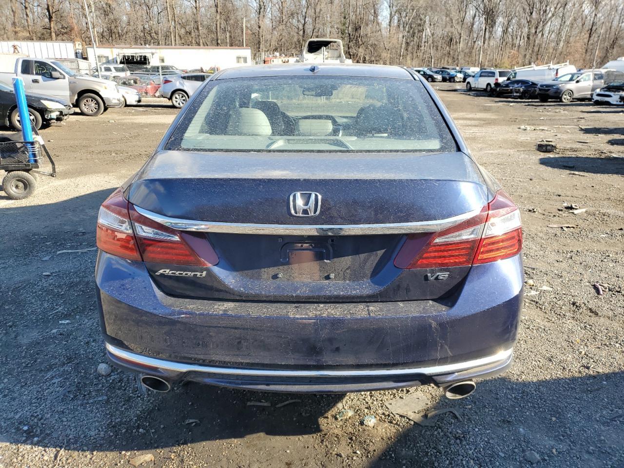 2016 HONDA ACCORD EXL - Image 6