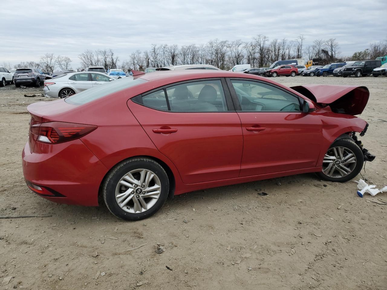 2019 HYUNDAI ELANTRA SE - Фото 3