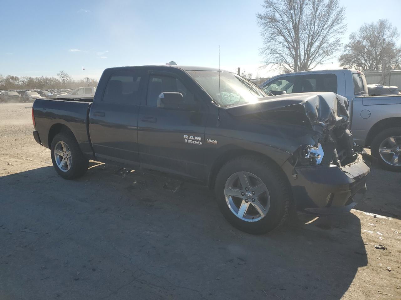 2014 RAM 1500 ST - Фото 4