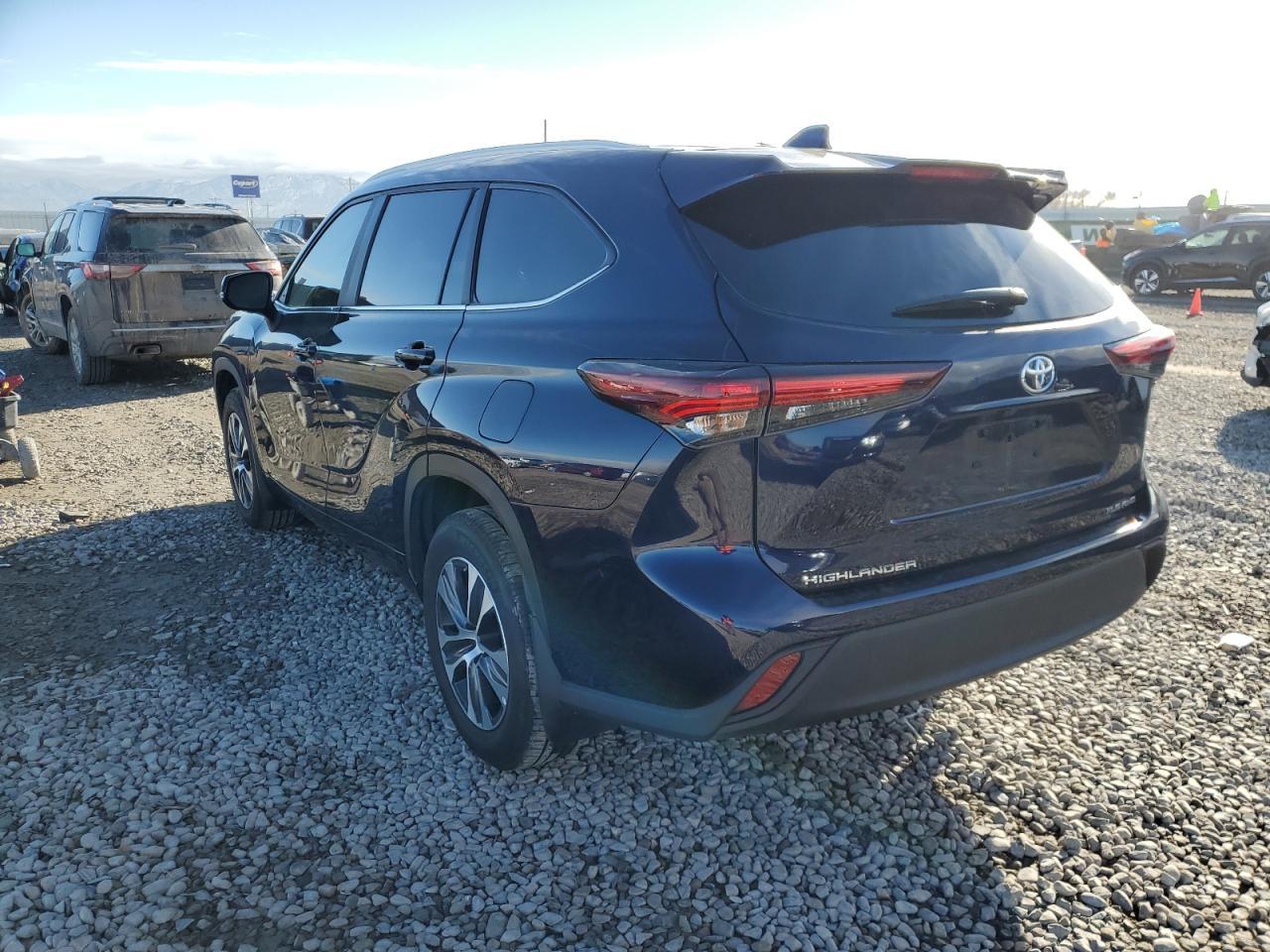 2024 TOYOTA HIGHLANDER - Image 2