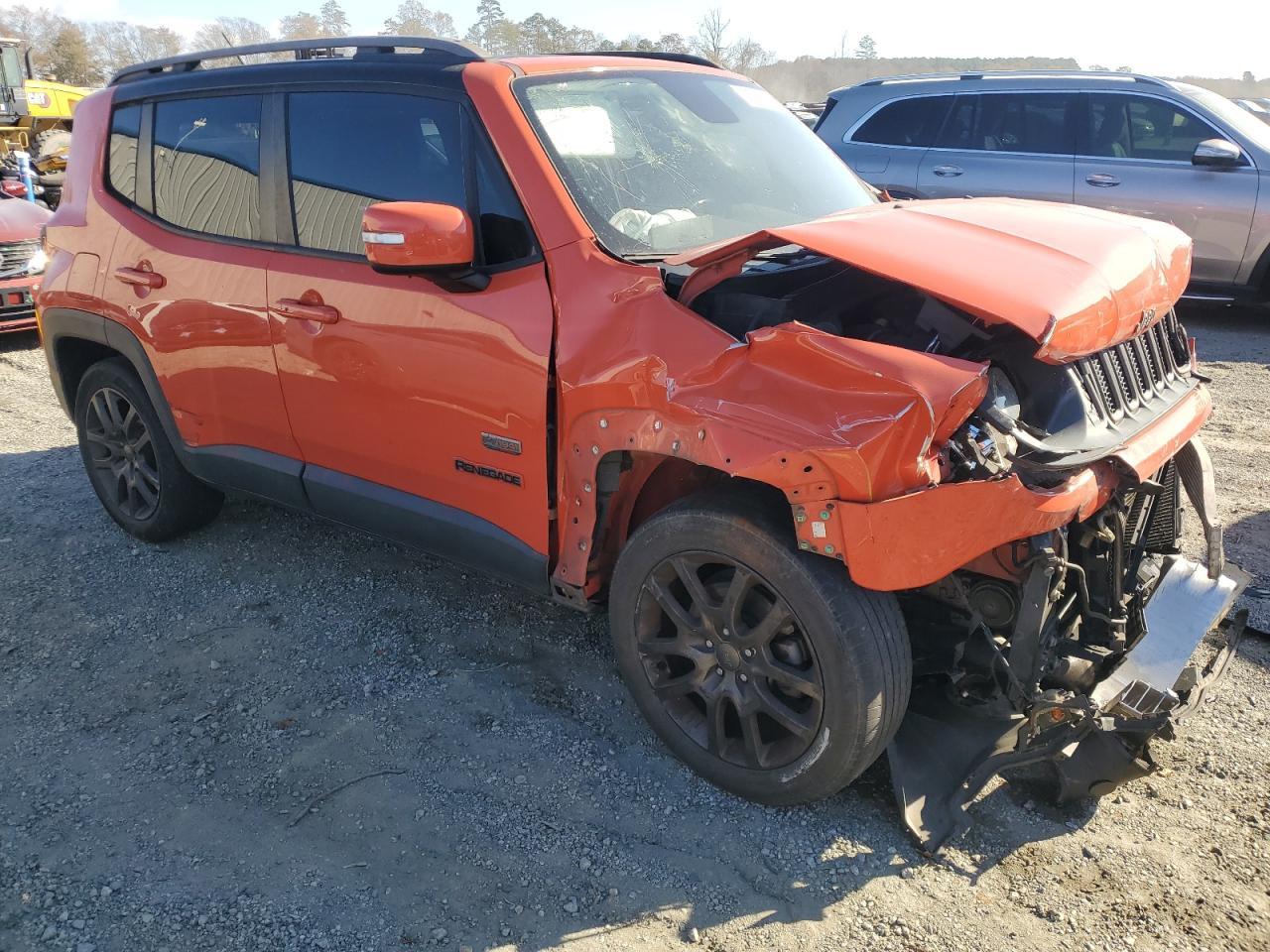 2016 JEEP RENEGADE L - Image 4