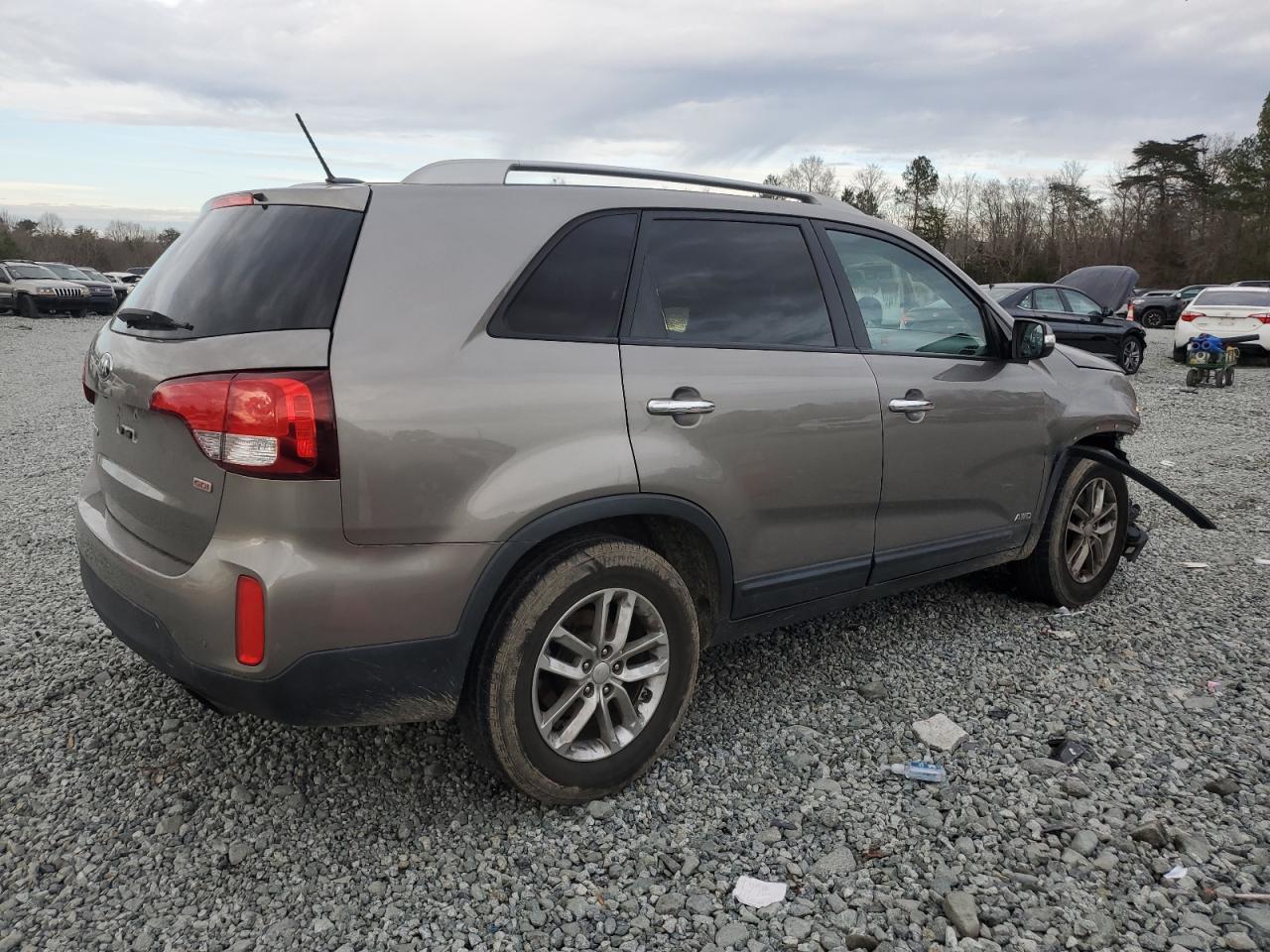 2015 KIA SORENTO LX - Image 3