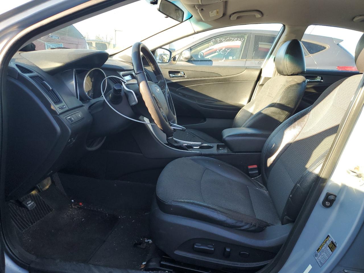 2011 HYUNDAI SONATA SE - Image 7