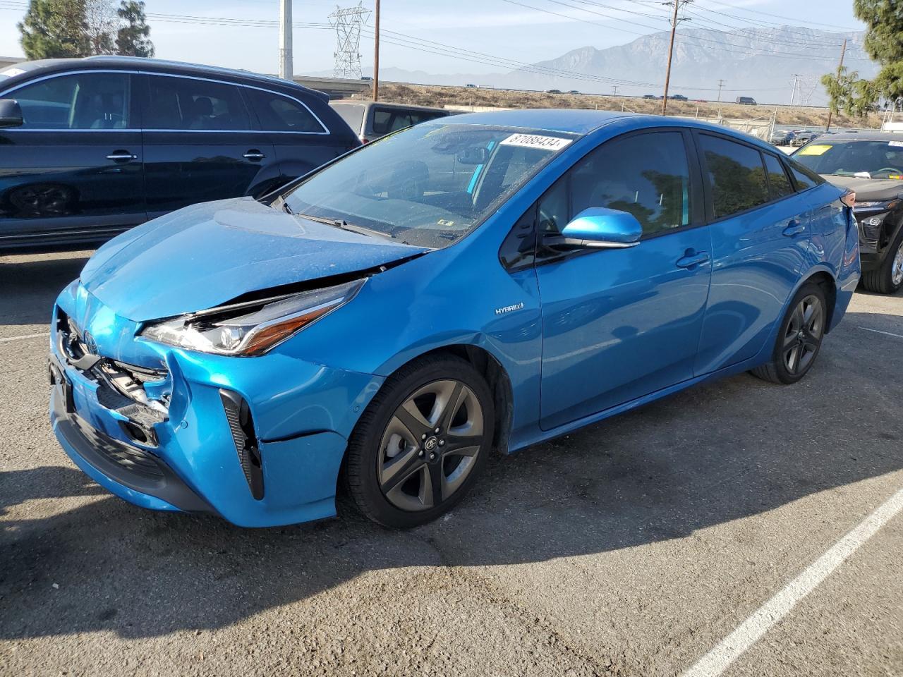 2019 TOYOTA PRIUS