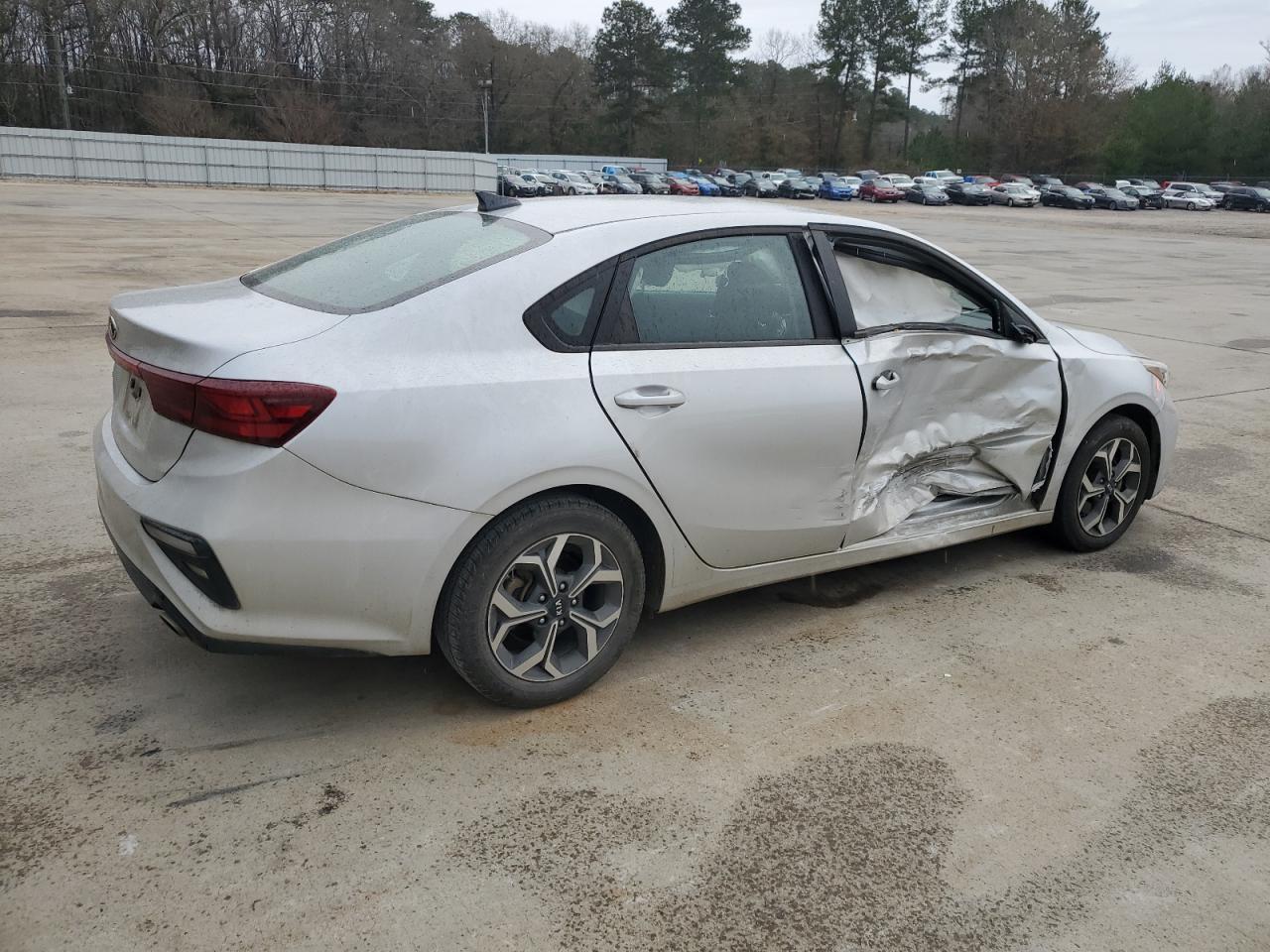 2021 KIA FORTE FE - Фото 3
