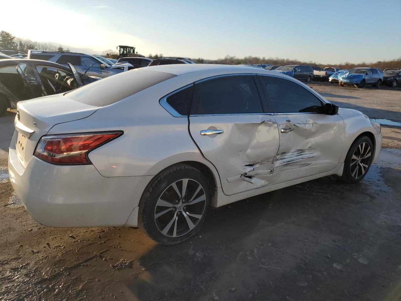 2015 NISSAN ALTIMA 2.5 - Фото 3