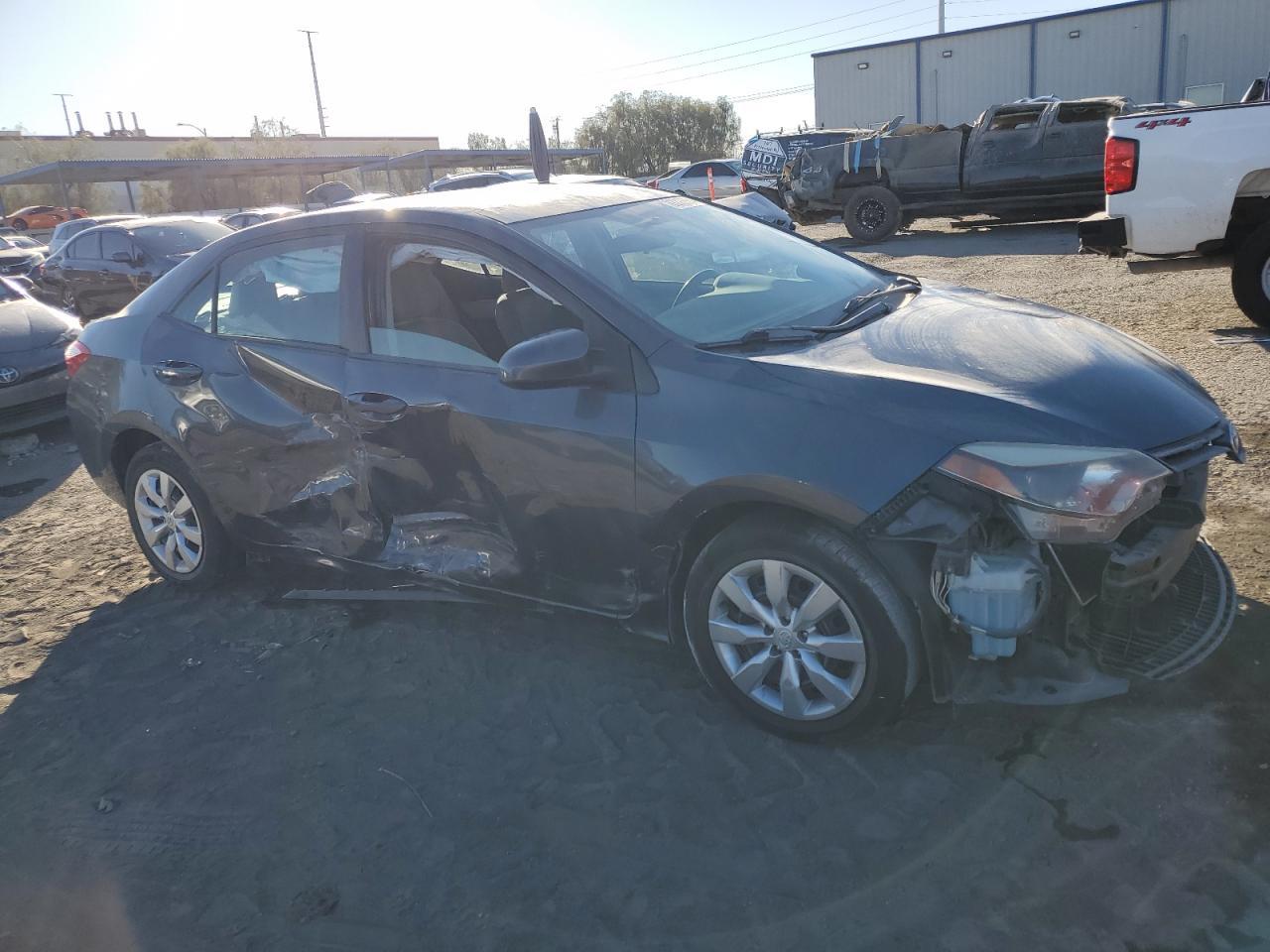 2015 TOYOTA COROLLA L - Image 4