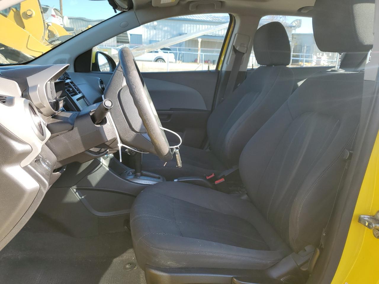 2016 CHEVROLET SONIC LT - Image 7