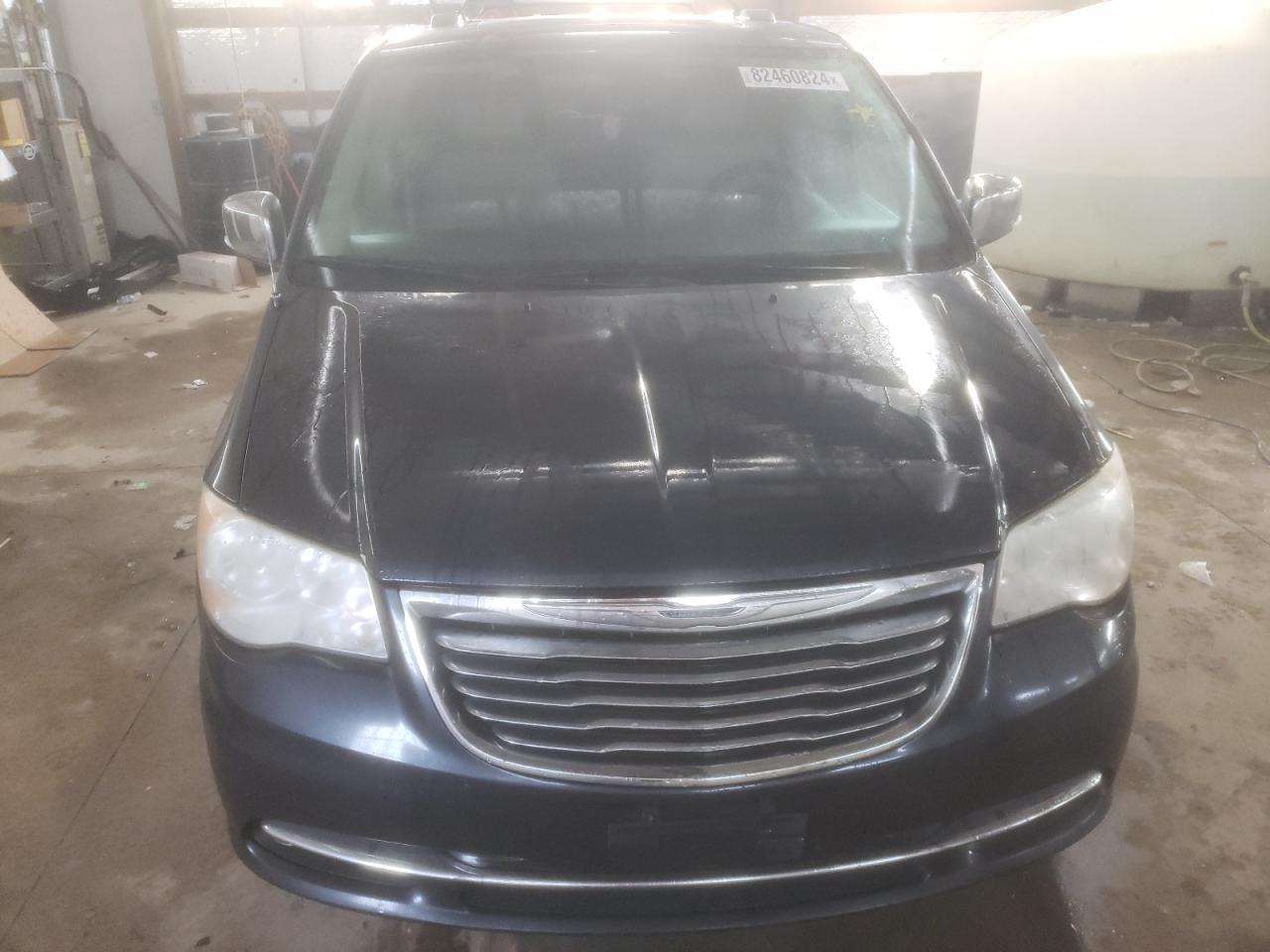 2014 CHRYSLER TOWN & COU - Image 5