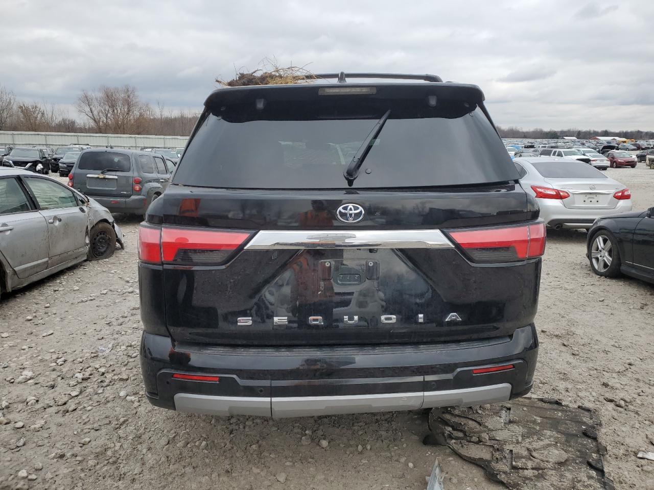 2023 TOYOTA SEQUOIA SR - Image 6