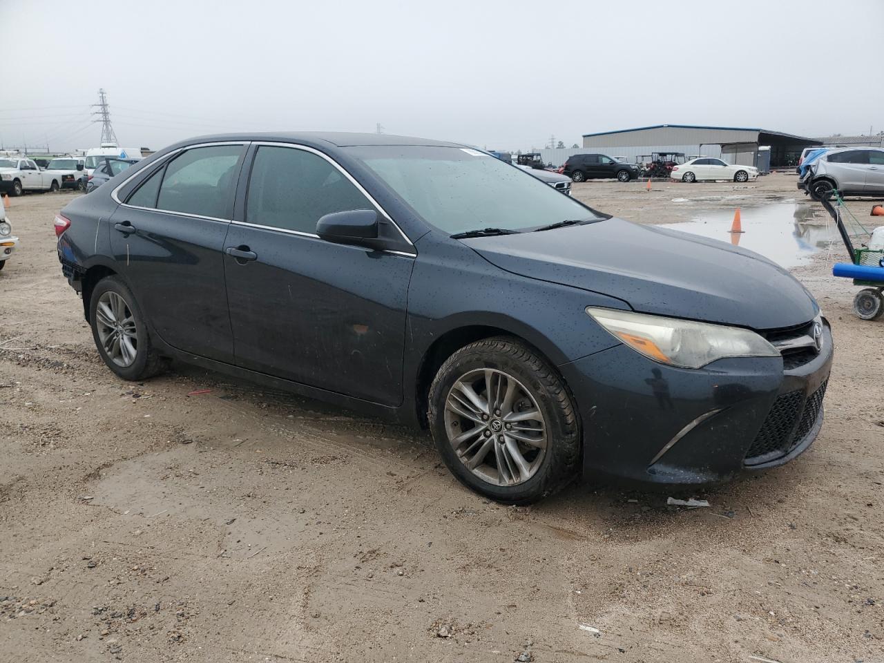 2015 TOYOTA CAMRY LE - Фото 4