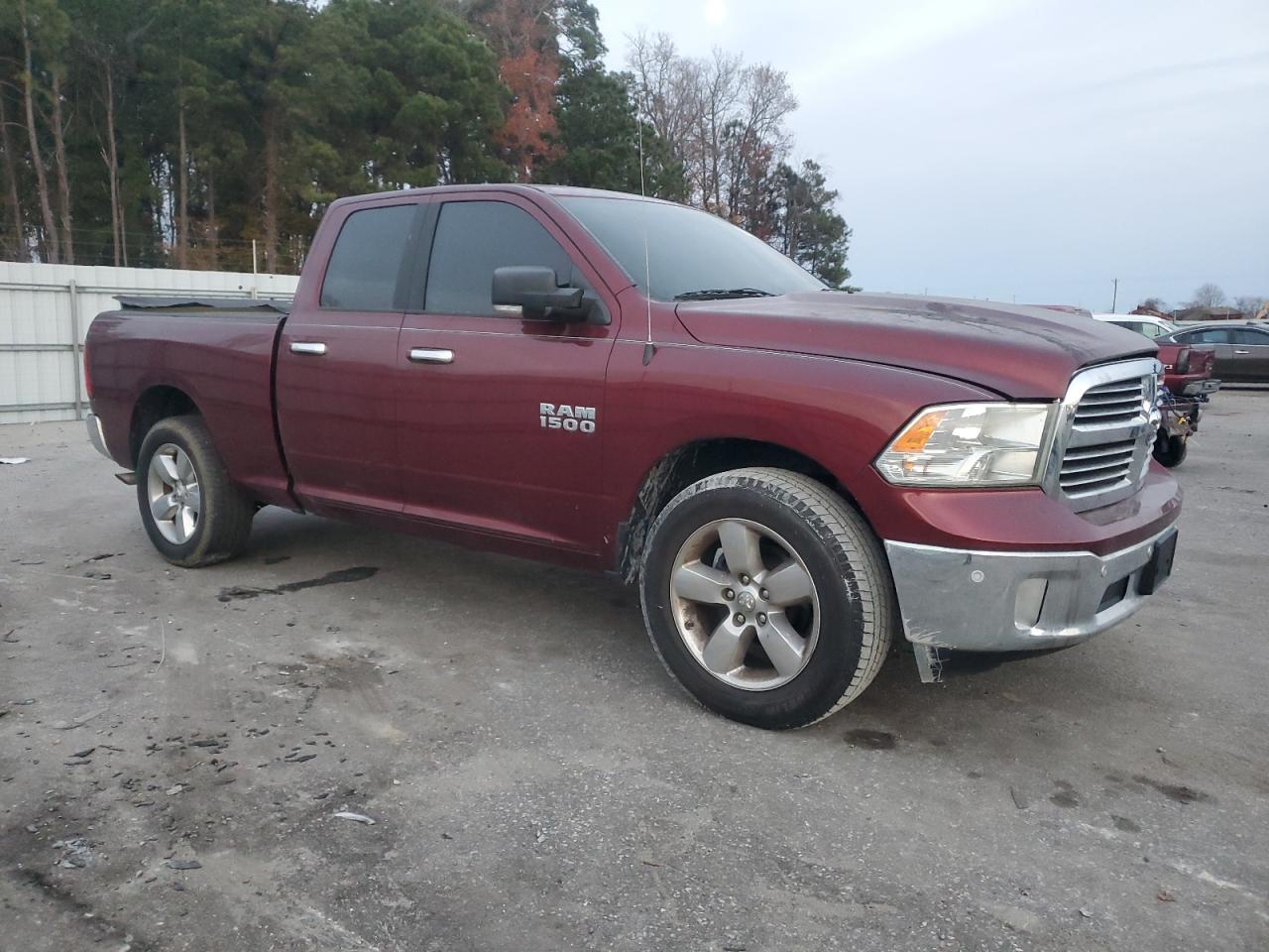2017 RAM 1500 SLT - Image 4