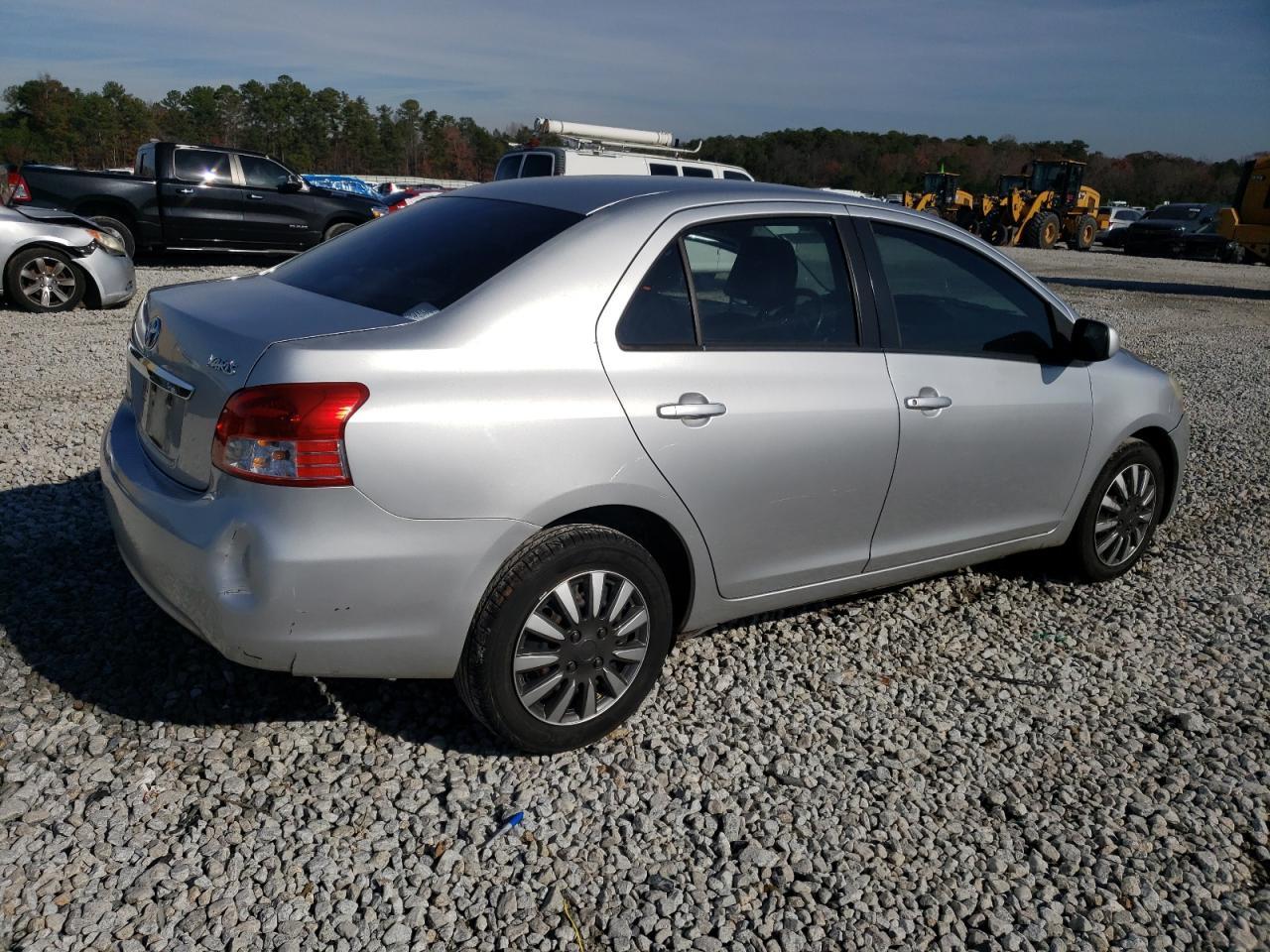 2012 TOYOTA YARIS - Image 3