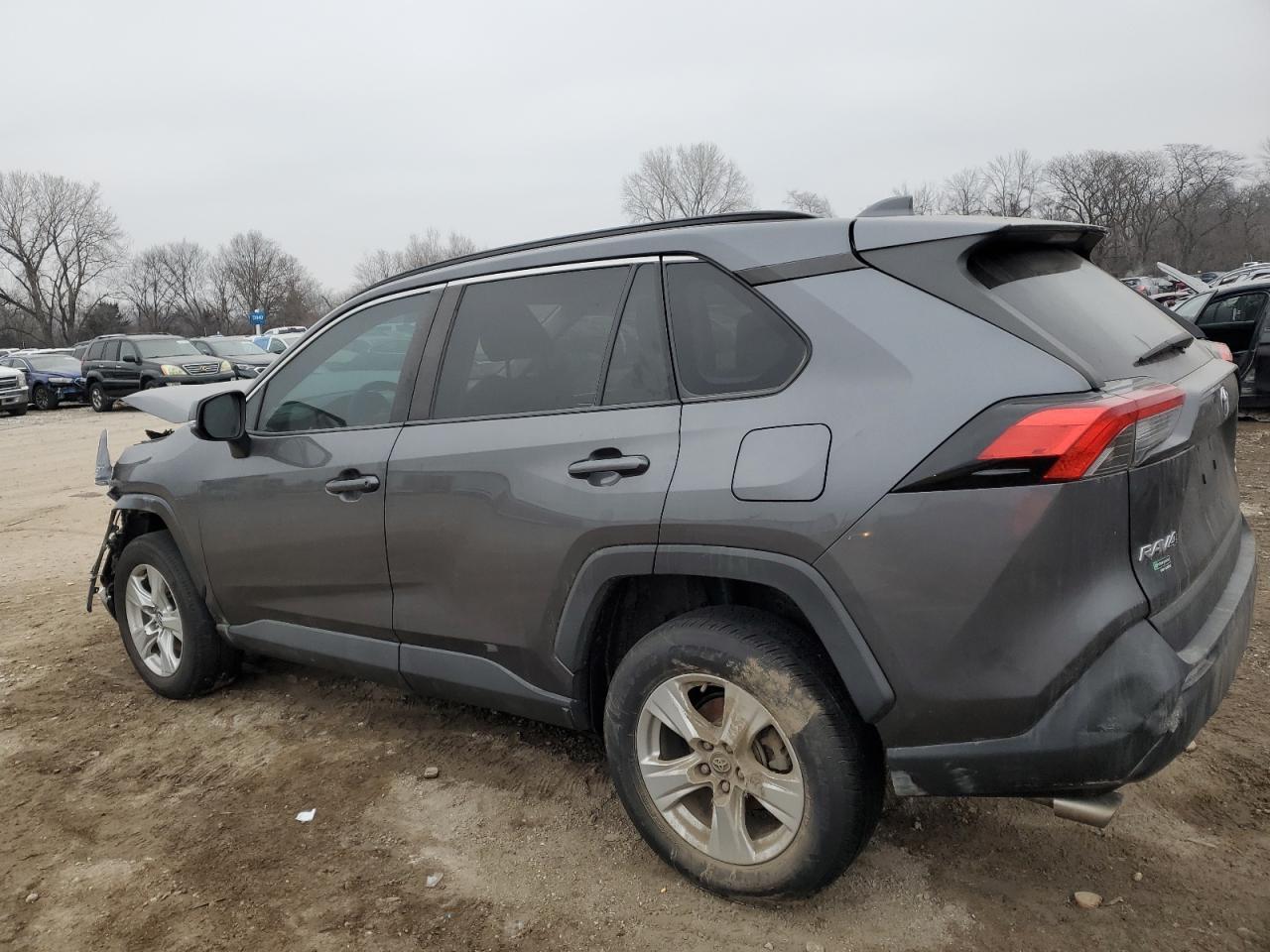2020 TOYOTA RAV4 XLE - Фото 2