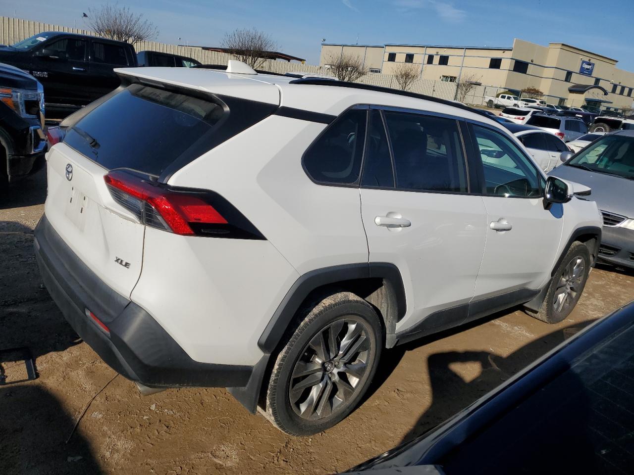 2019 TOYOTA RAV4 XLE P - Image 3