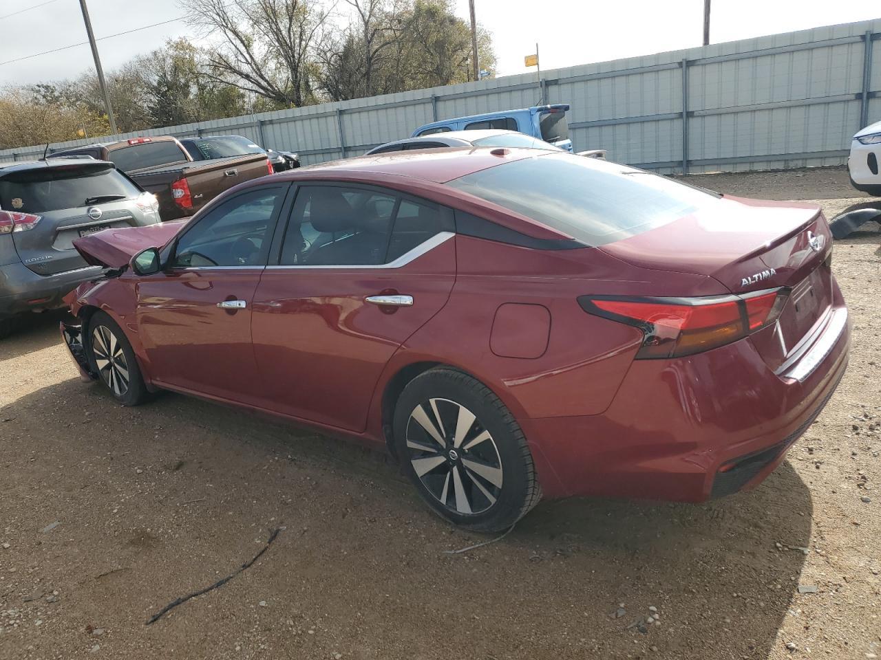 2022 NISSAN ALTIMA SV - Фото 2