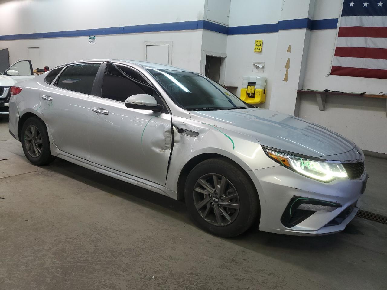 2020 KIA OPTIMA LX - Фото 4