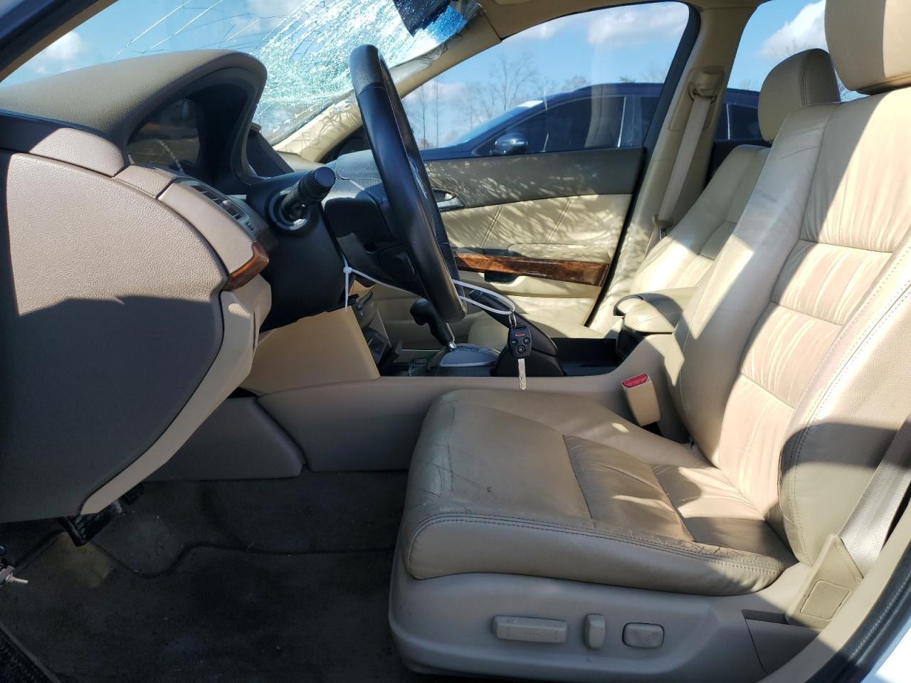 2010 HONDA ACCORD EXL - Image 7