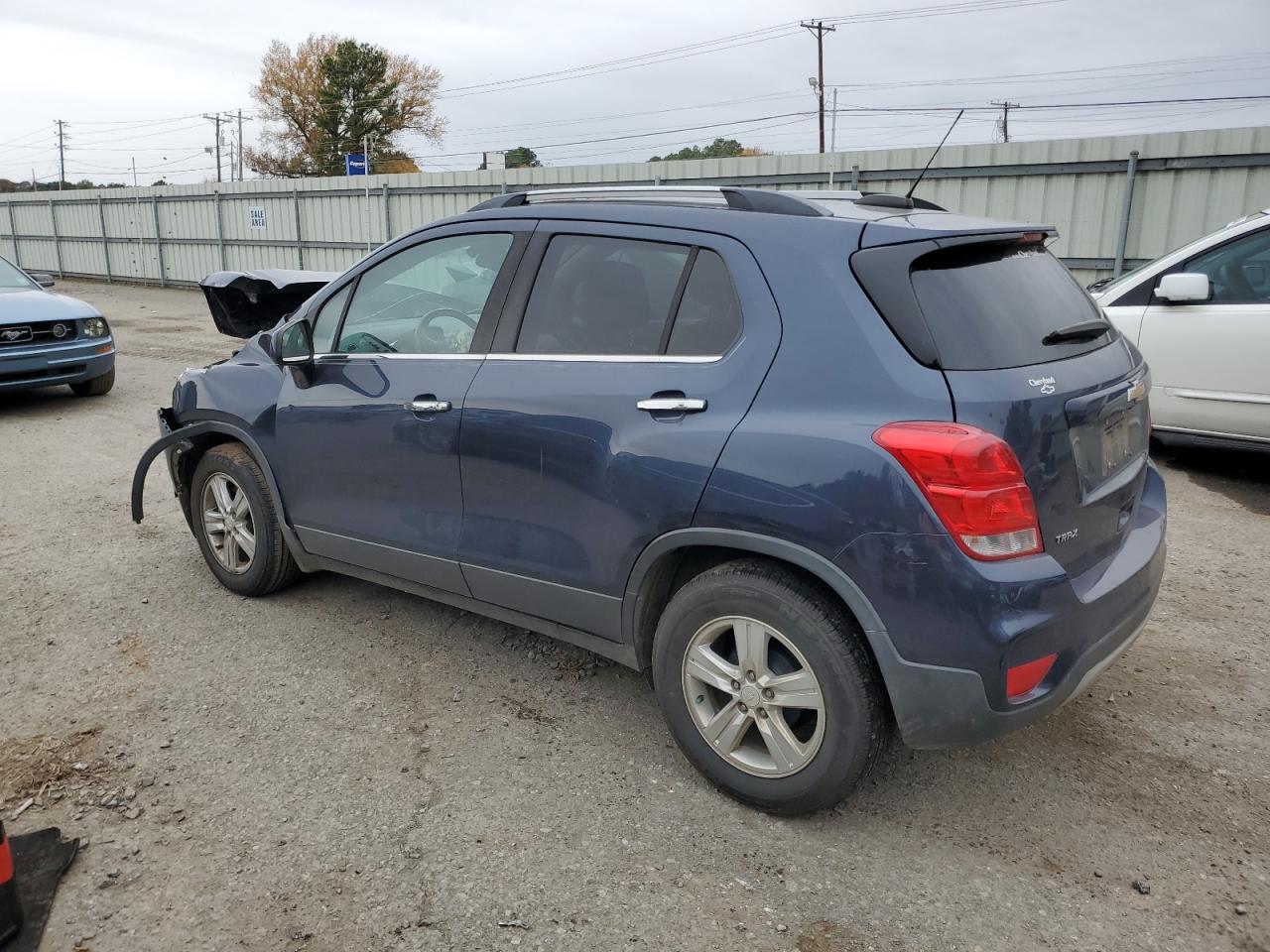 2018 CHEVROLET TRAX 1LT - Image 2