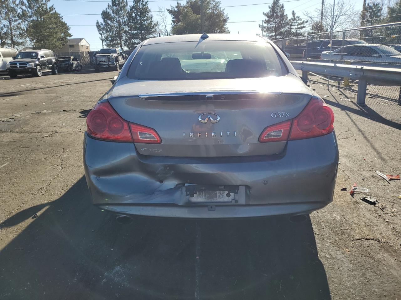 2012 INFINITI G37 - Фото 6