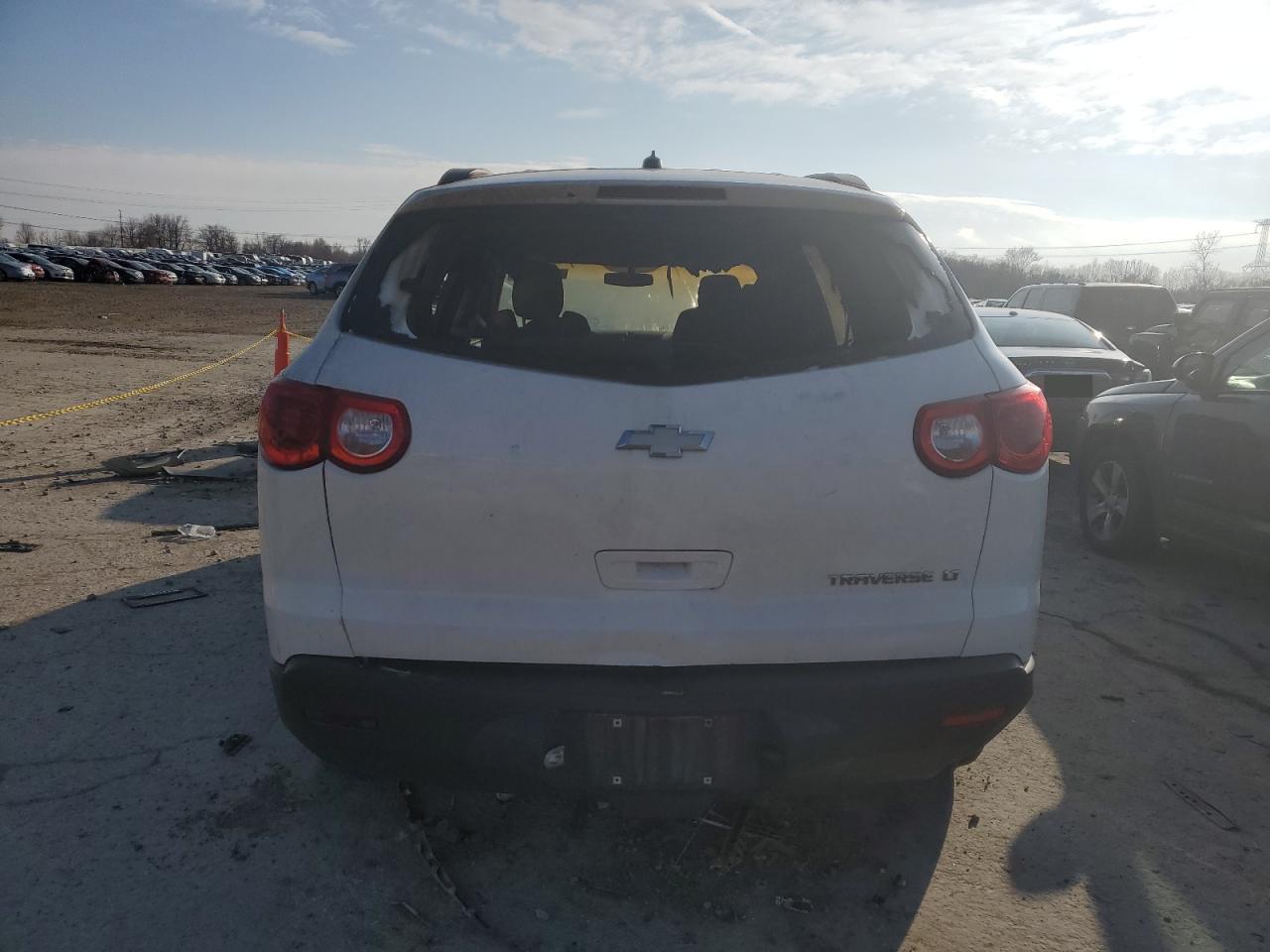 2012 CHEVROLET TRAVERSE L - Image 6