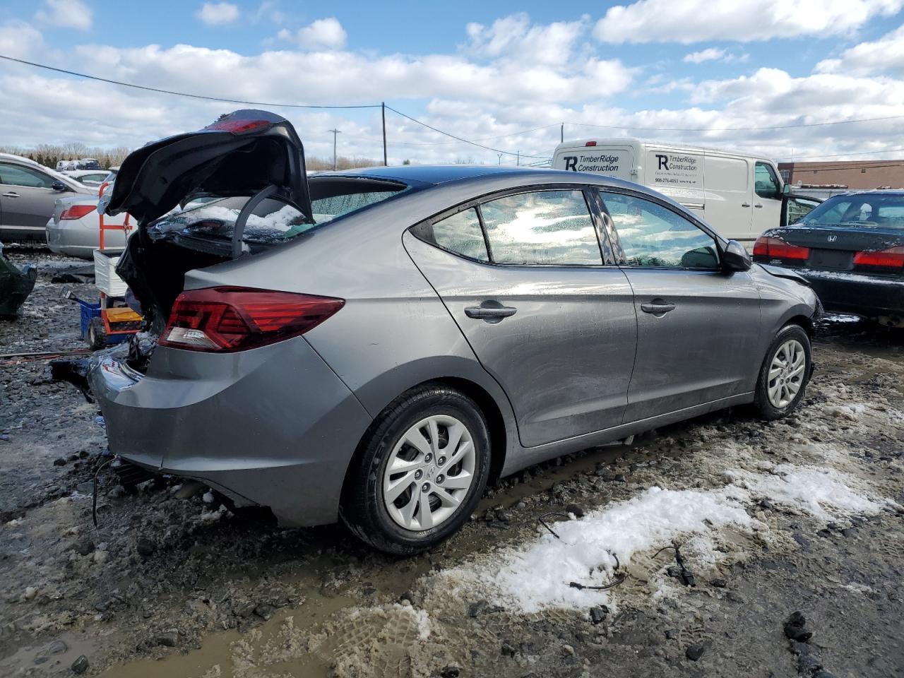 2019 HYUNDAI ELANTRA SE - Фото 3