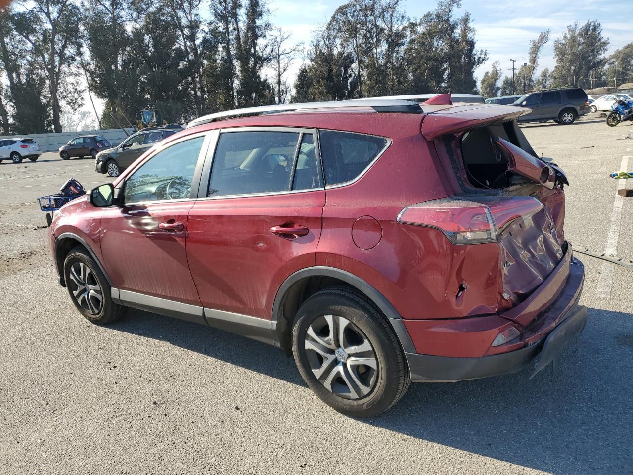 2018 TOYOTA RAV4 LE - Image 2