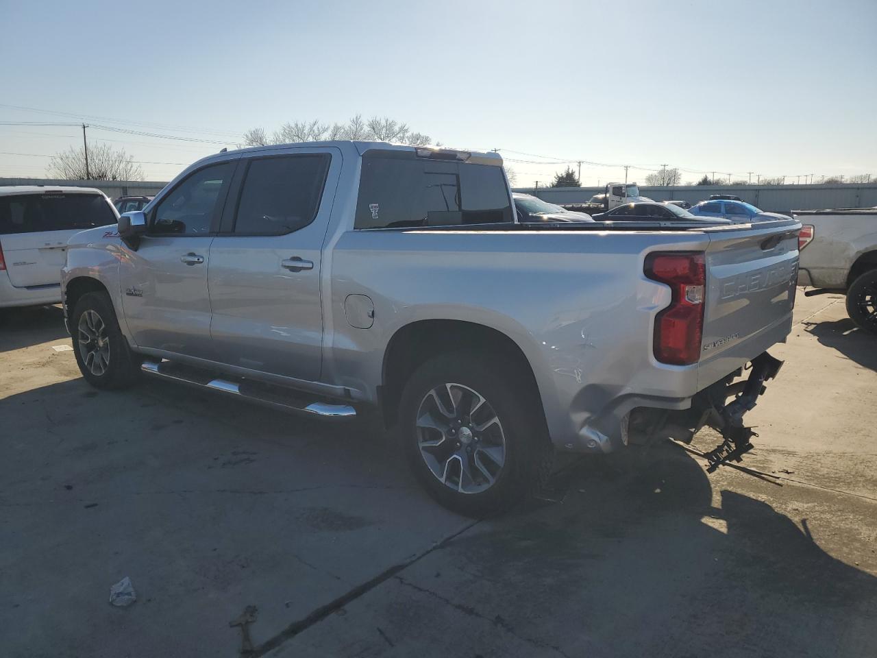 2020 CHEVROLET SILVERADO - Image 2