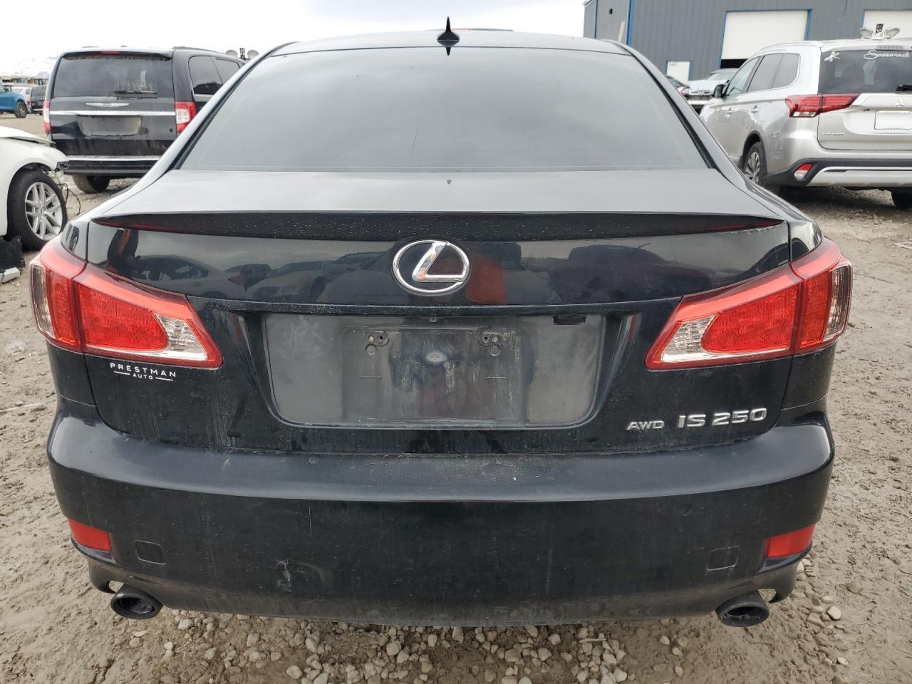 2011 LEXUS IS 250 - Image 6