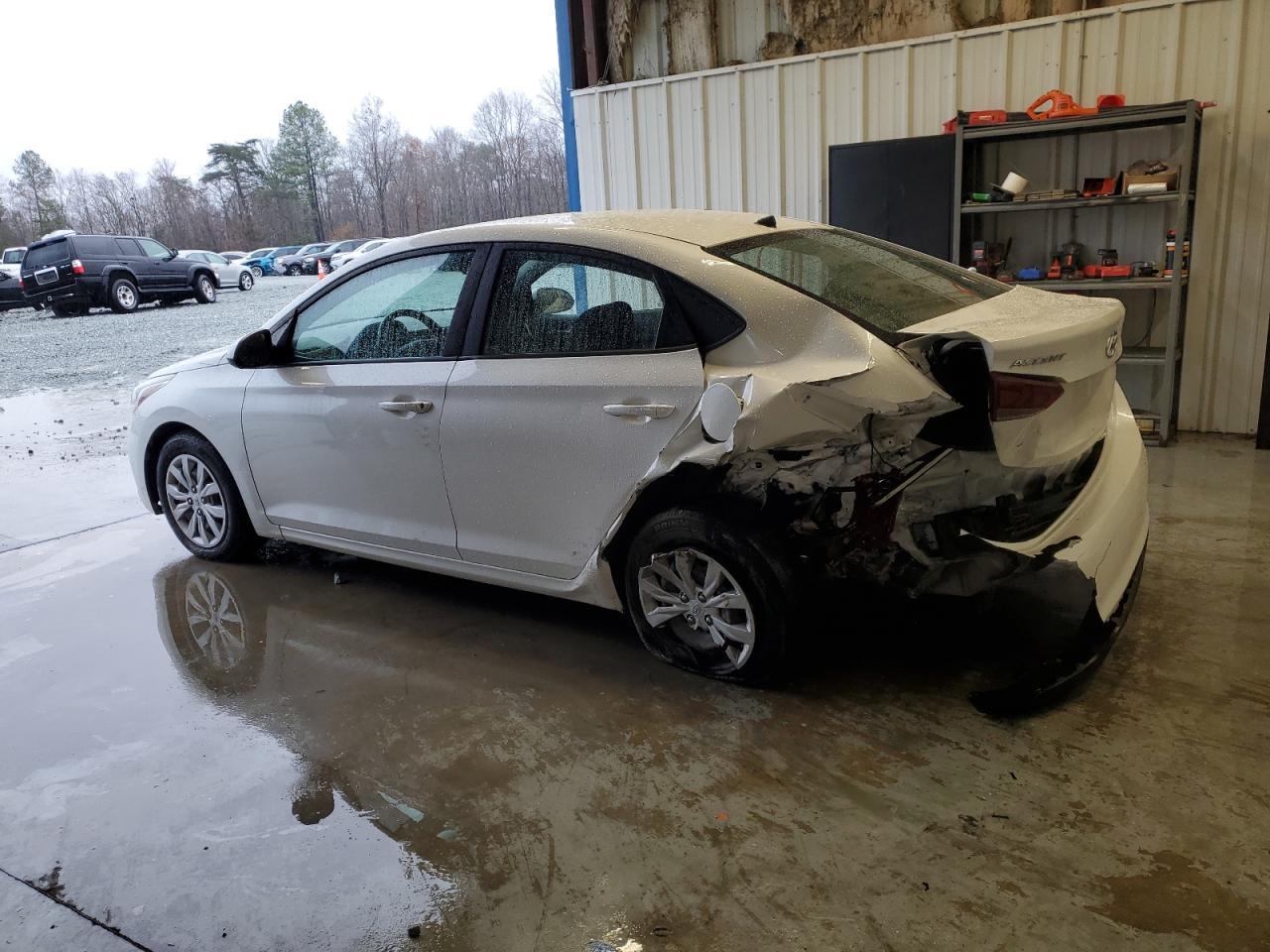 2019 HYUNDAI ACCENT SE - Фото 2