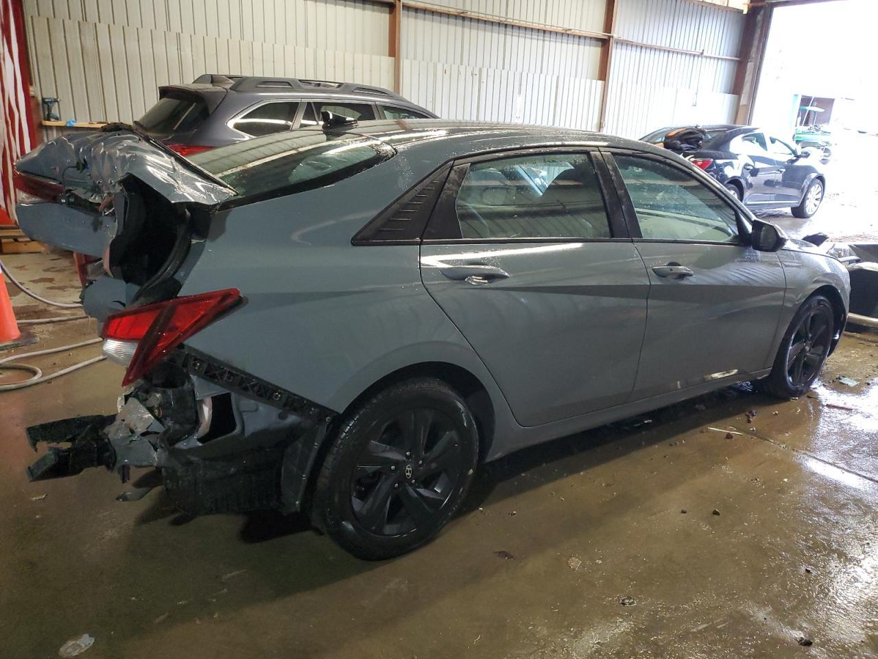 2023 HYUNDAI ELANTRA SE - Image 3