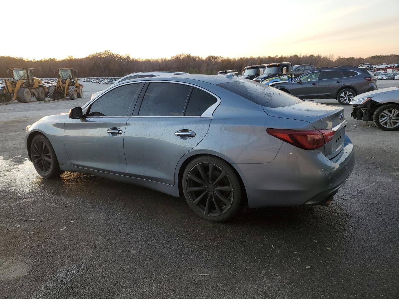 2018 INFINITI Q50 LUXE - Фото 2