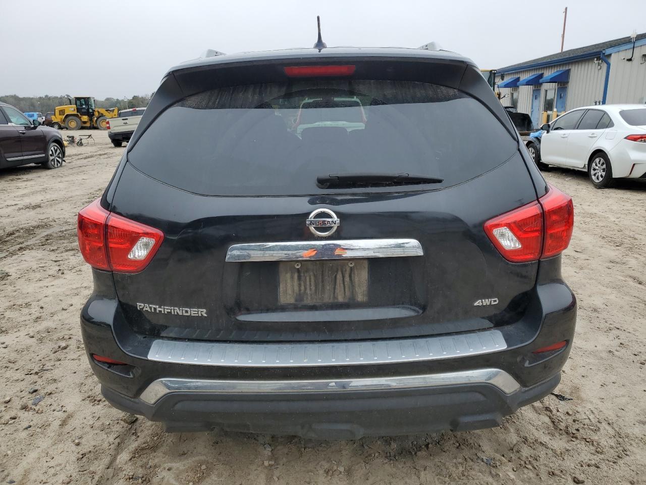 2017 NISSAN PATHFINDER - Image 6