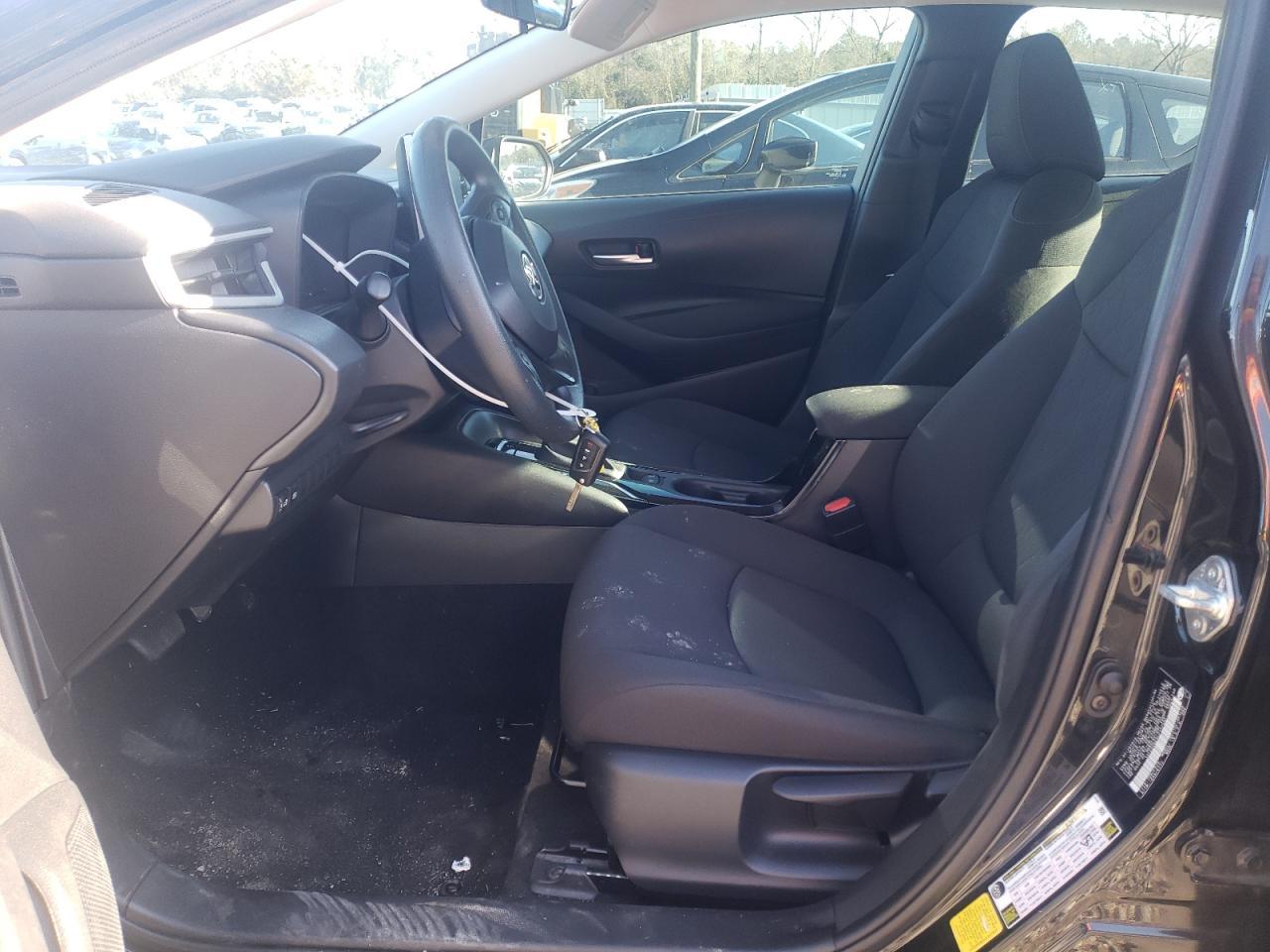 2020 TOYOTA COROLLA LE - Фото 7