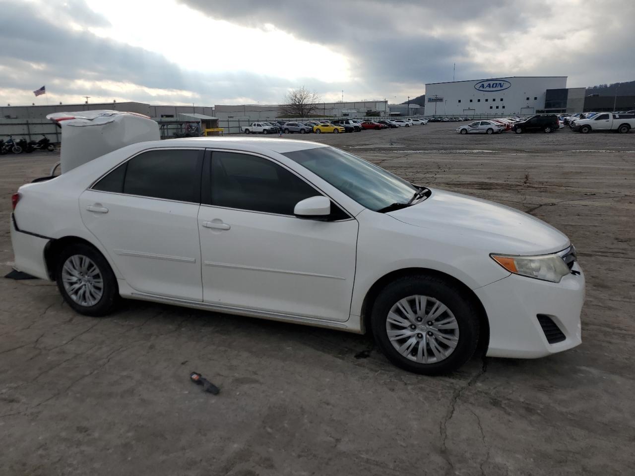 2013 TOYOTA CAMRY L - Фото 4
