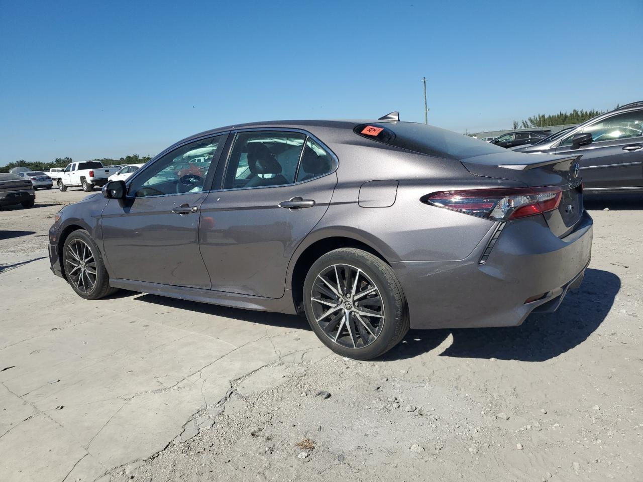 2021 TOYOTA CAMRY SE - Image 2