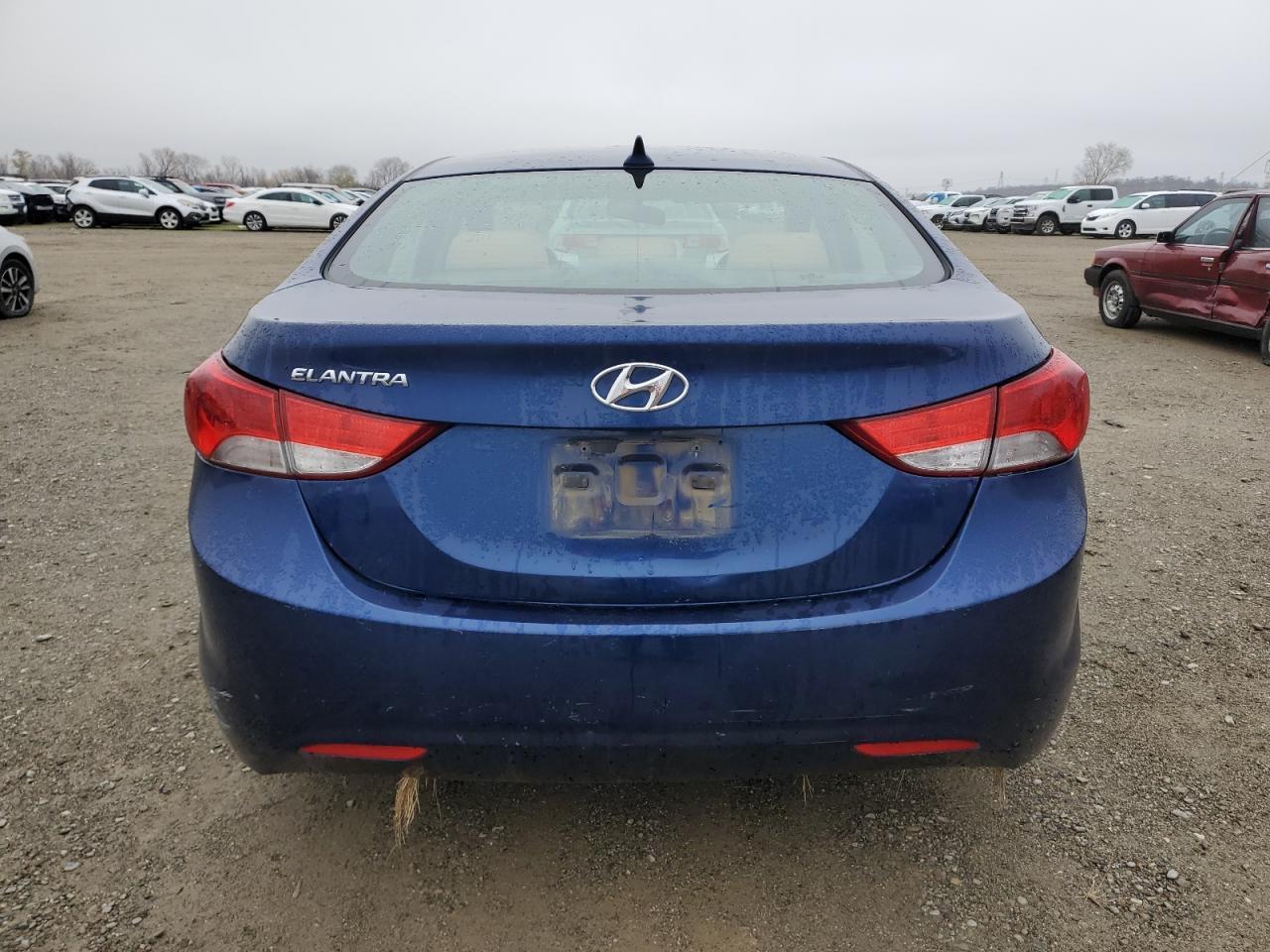 2013 HYUNDAI ELANTRA GL - Image 6