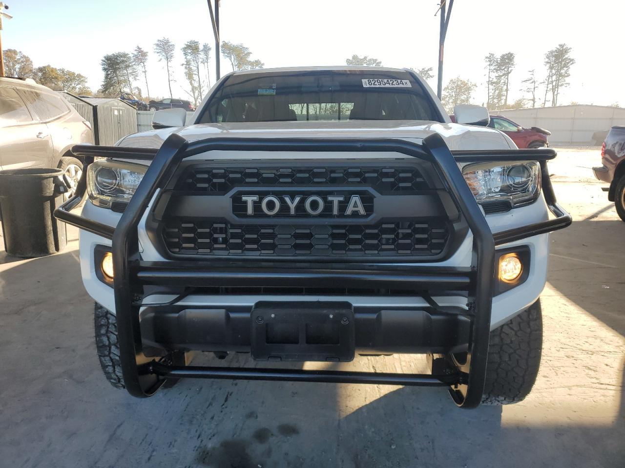 2017 TOYOTA TACOMA DOU - Фото 5