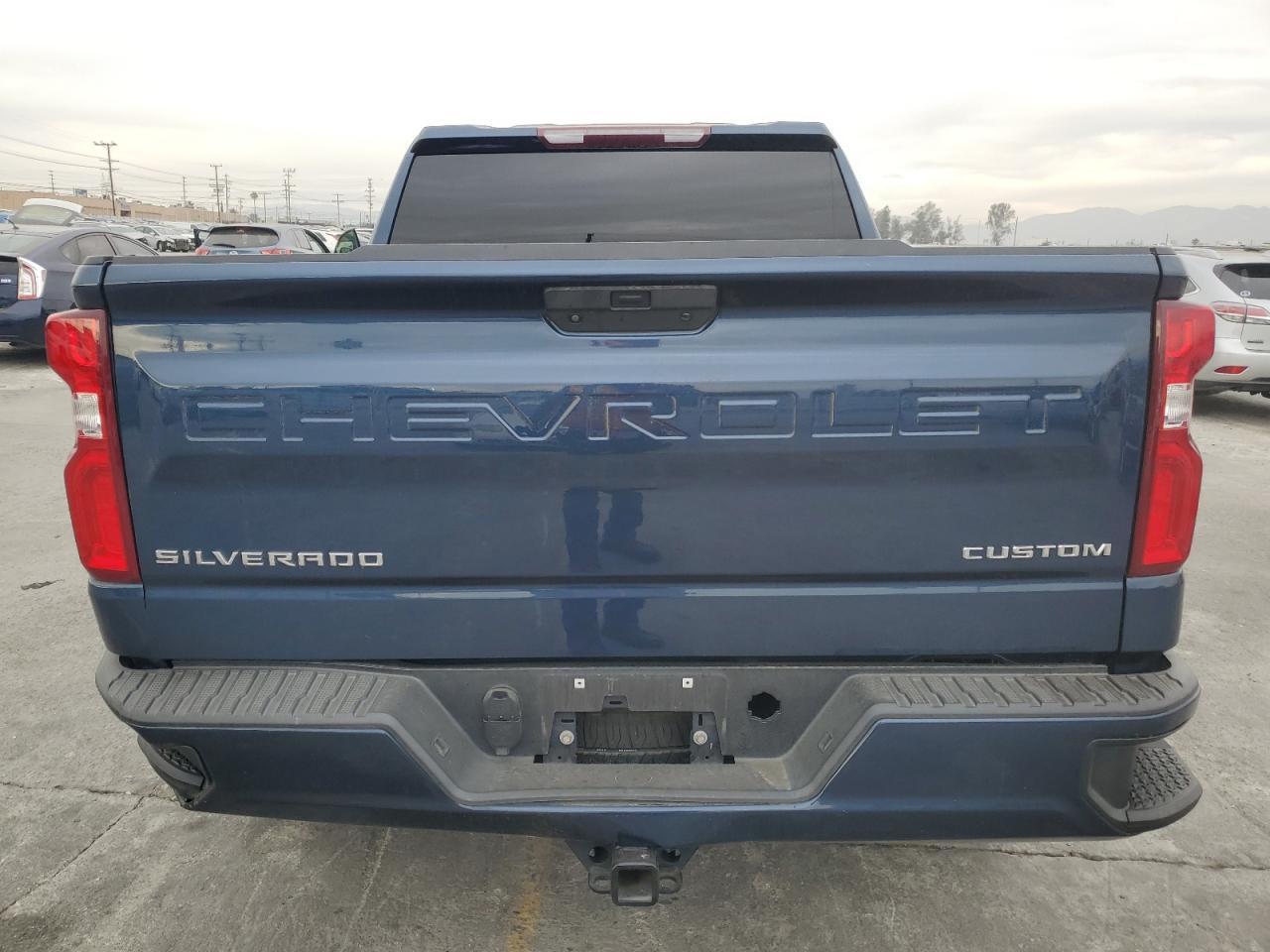 2019 CHEVROLET SILVERADO - Фото 6