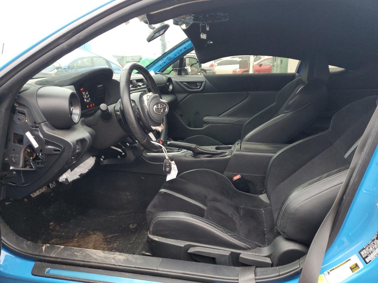 2023 TOYOTA GR 86 PREM - Фото 7