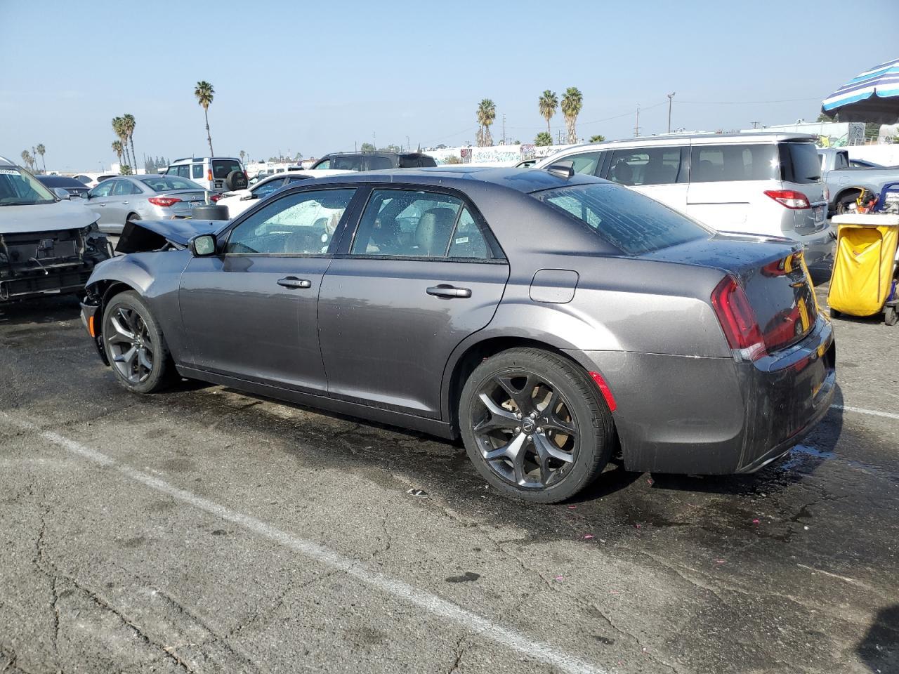 2023 CHRYSLER 300 S - Фото 2