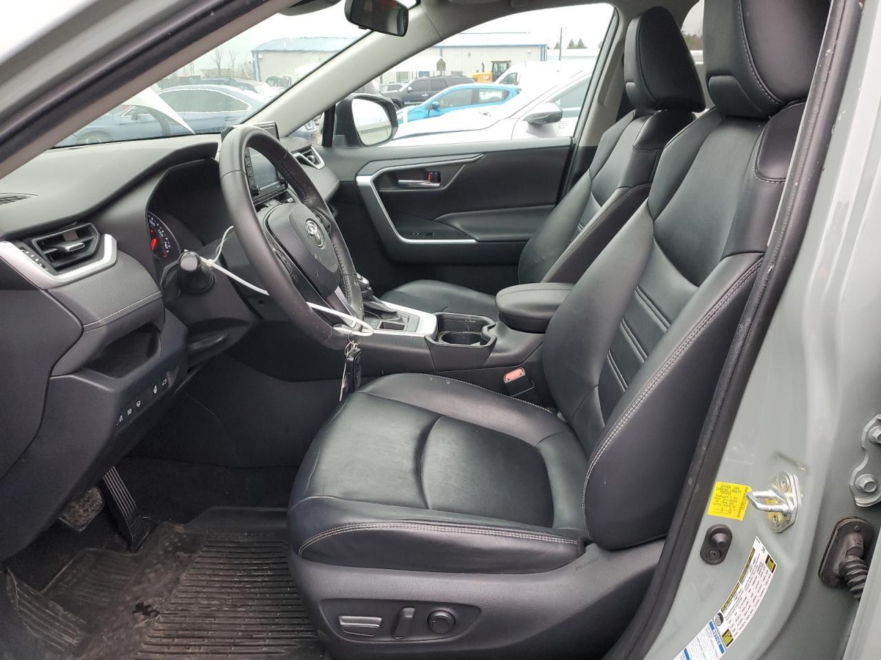 2020 TOYOTA RAV4 XLE P - Image 7