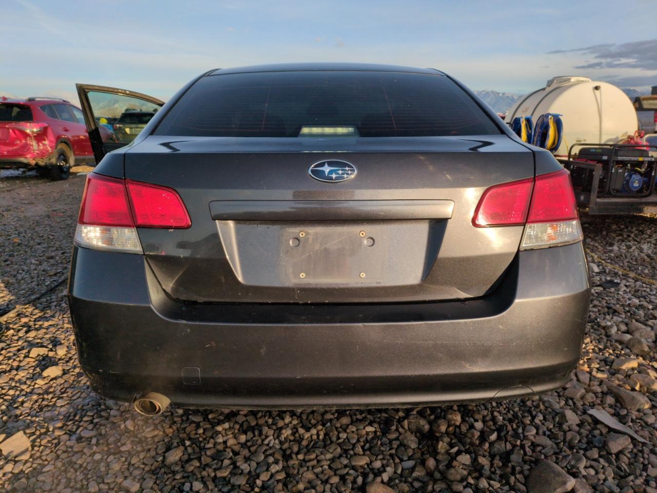 2011 SUBARU LEGACY 2.5 - Image 6