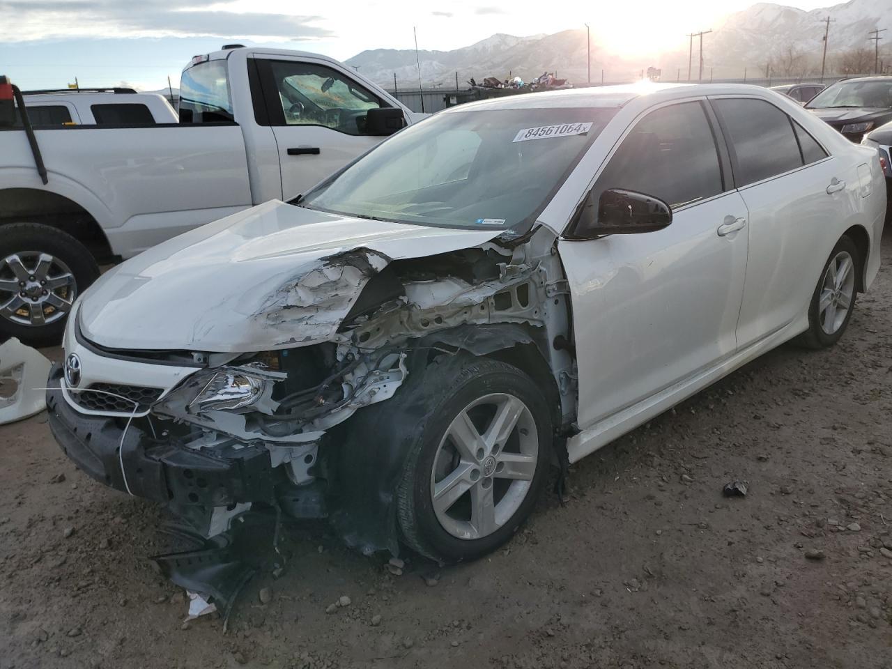 2014 TOYOTA CAMRY L
