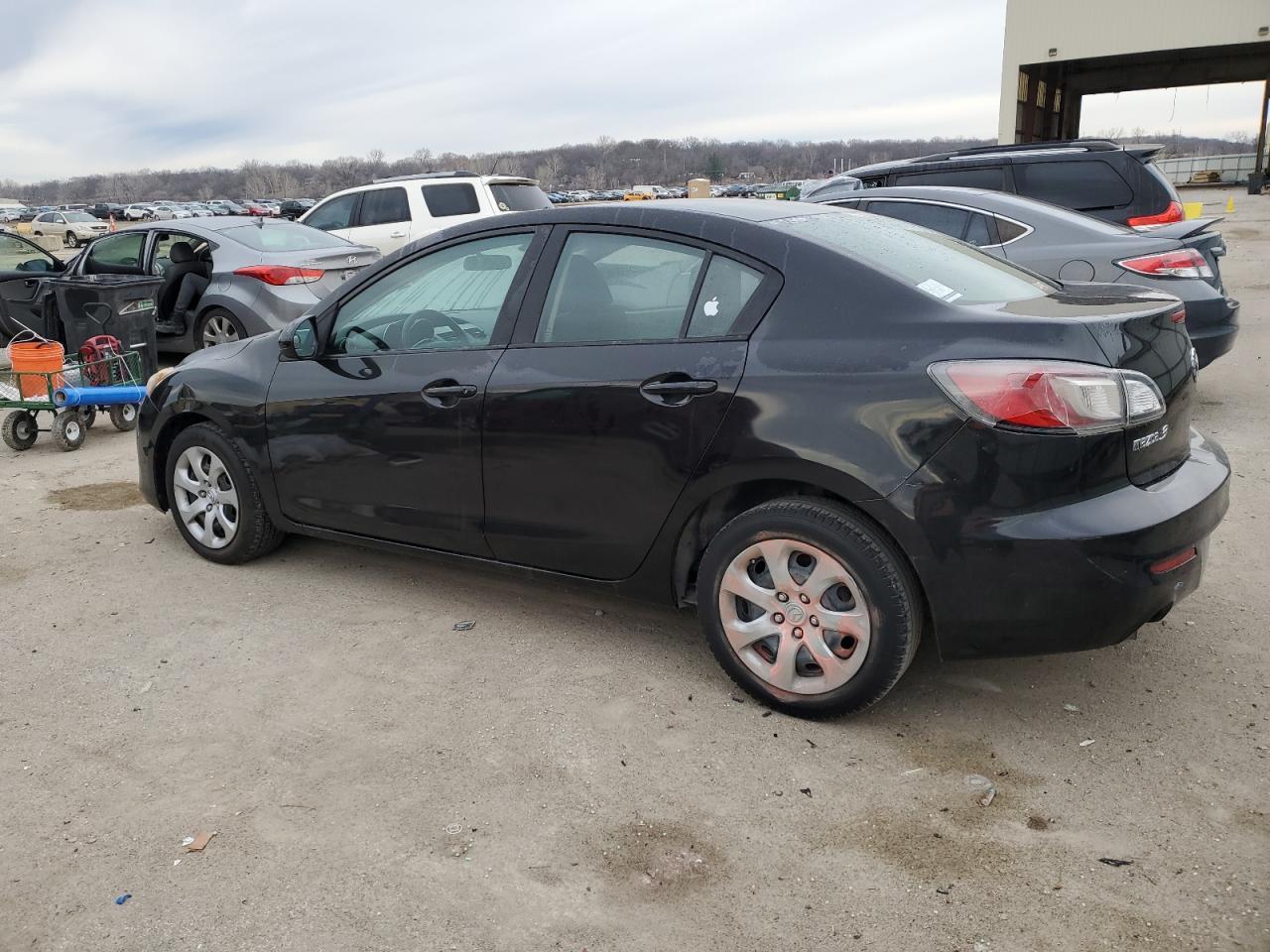 2013 MAZDA 3 I - Фото 2