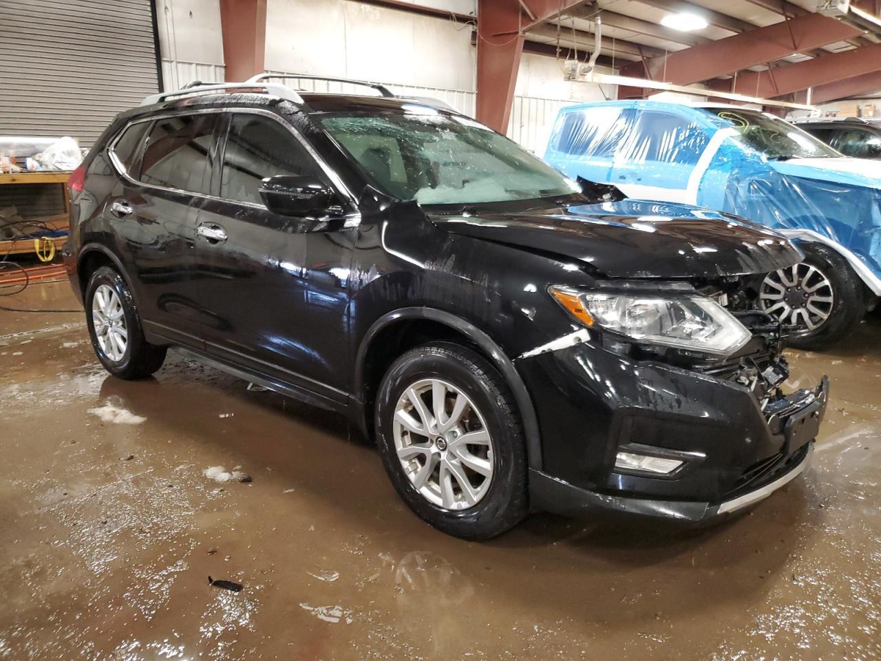 2017 NISSAN ROGUE SV - Image 3